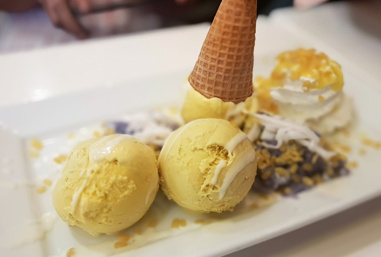 Ice Cream Dessert Food - kengkreingkrai / Pixabay