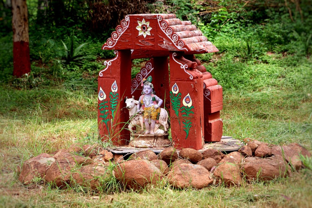 India Shrine Hinduism Religion  - Tho-Ge / Pixabay