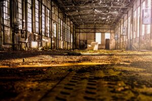 Industrial Building Abandoned Ruins  - blende12 / Pixabay