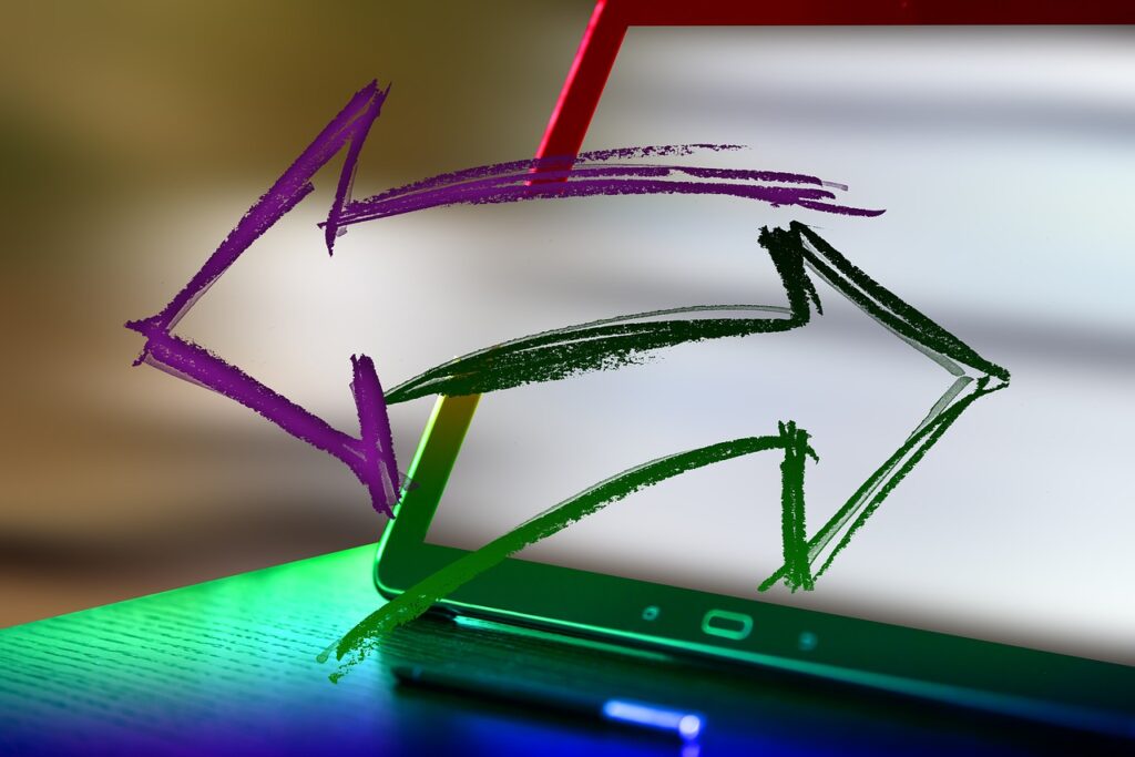 Interactive Arrows Laptop Direction  - geralt / Pixabay