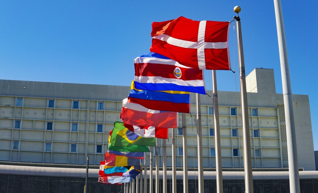 International Flags Worldwide  - JoshuaWoroniecki / Pixabay