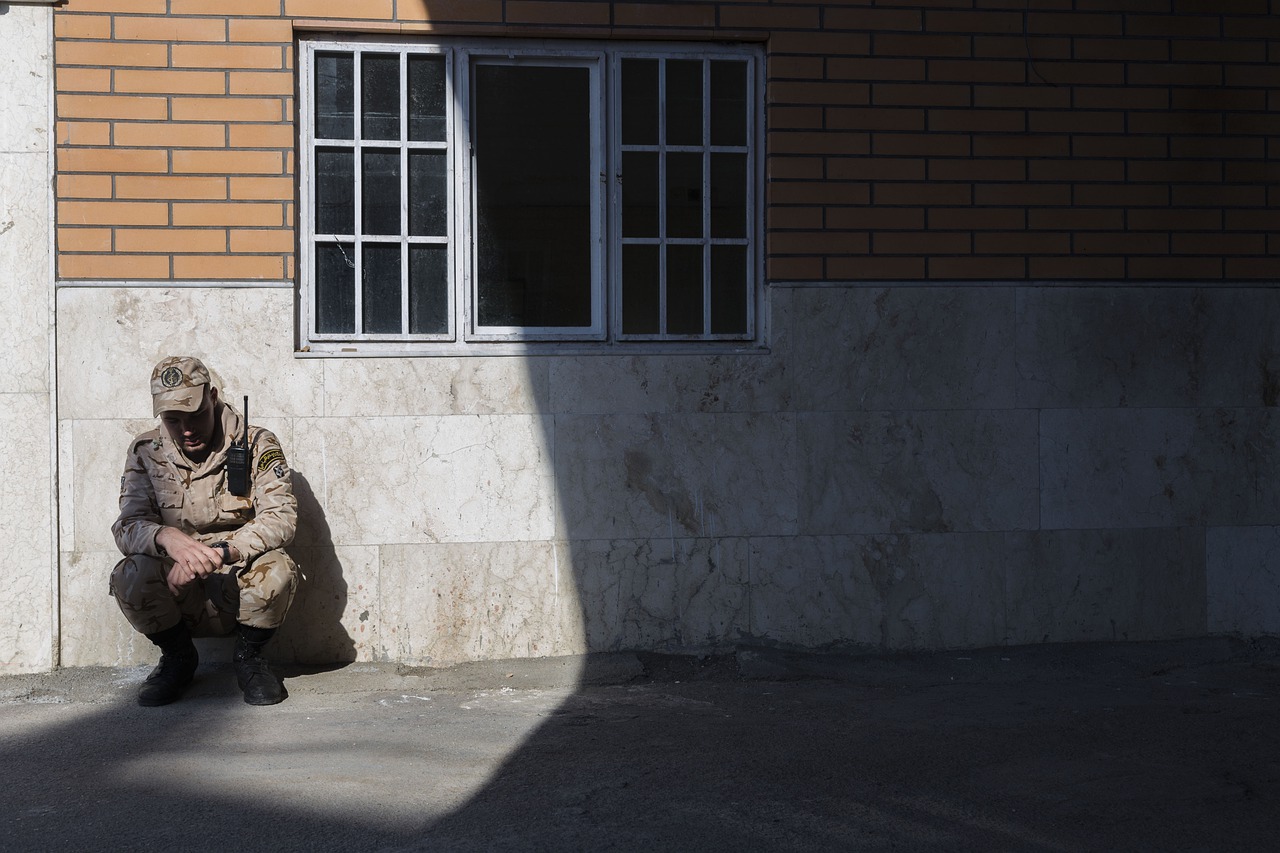 Iran Qom Soldier Street  - Javad_esmaeili / Pixabay