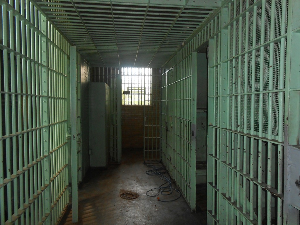 Jail Prisoner Captive Police Crime  - TryJimmy / Pixabay