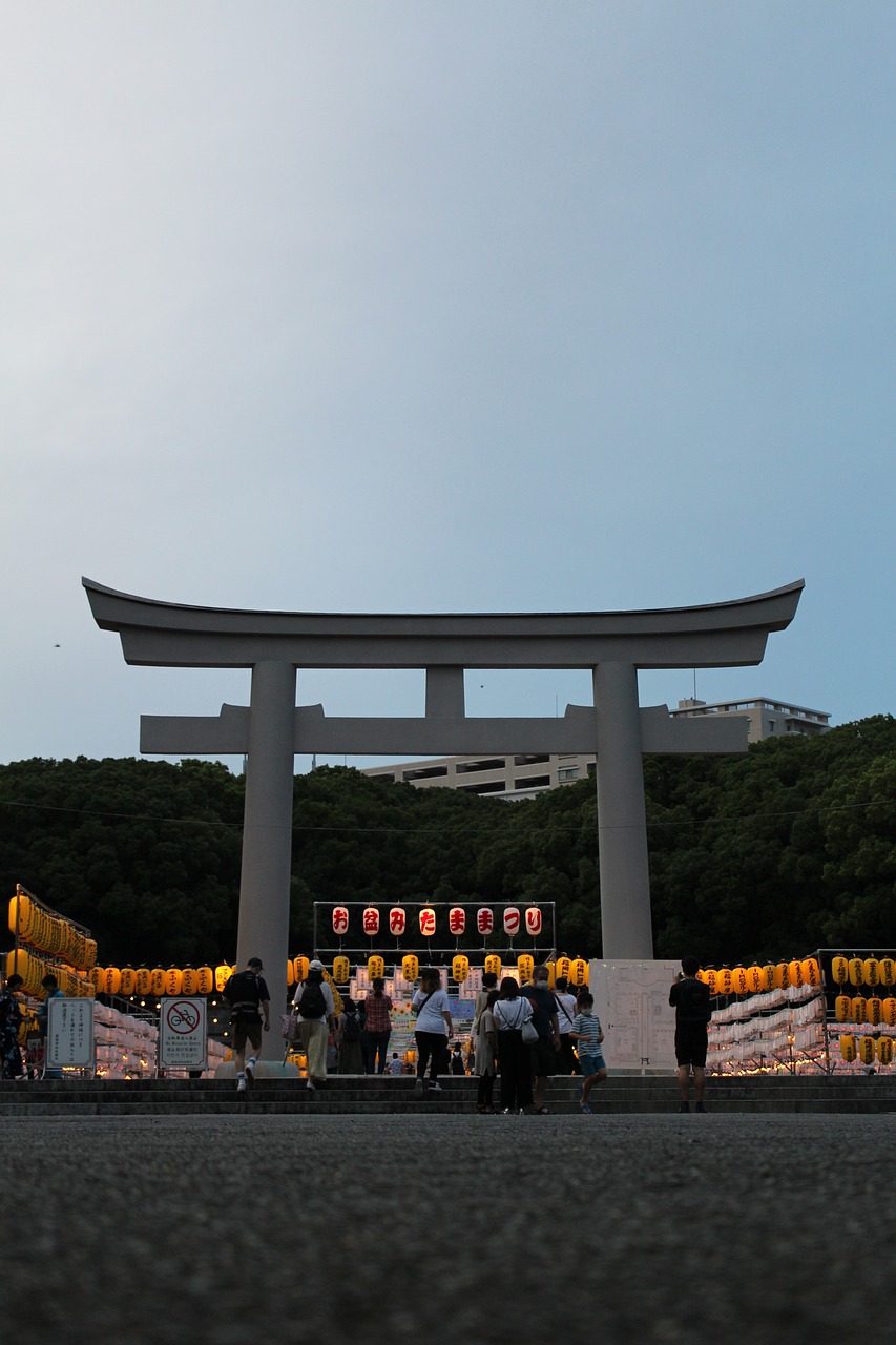 Japan Fukuoka Shrine Torii  - betty55 / Pixabay