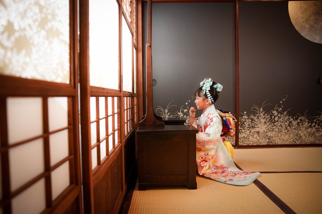 Japan Girl Kimono Kyoto  - YKura / Pixabay