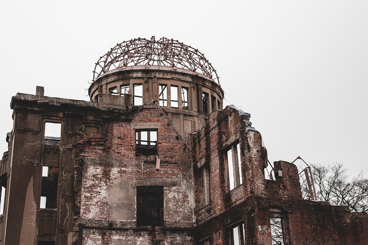 Japan Japanese Travel Bomb  - hitesh0141 / Pixabay
