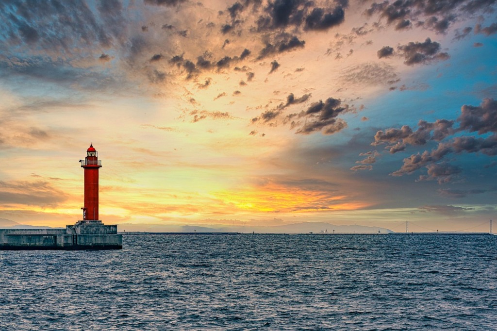 Japan Lighthouse Sunset Sea Ocean  - Thanh_Nguyen_SLQ / Pixabay