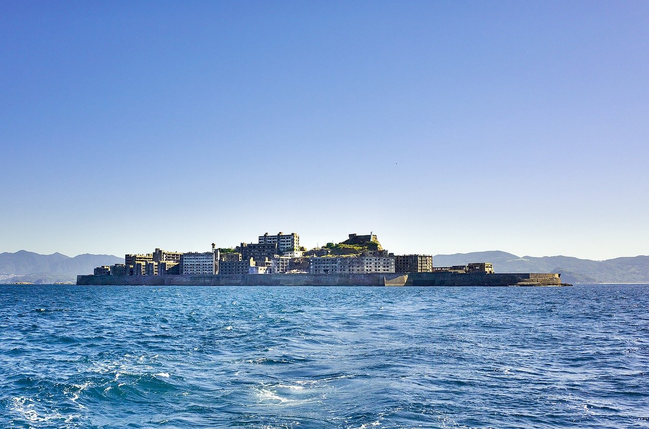 Japan Nagasaki Warship Island Sea  - sayama / Pixabay