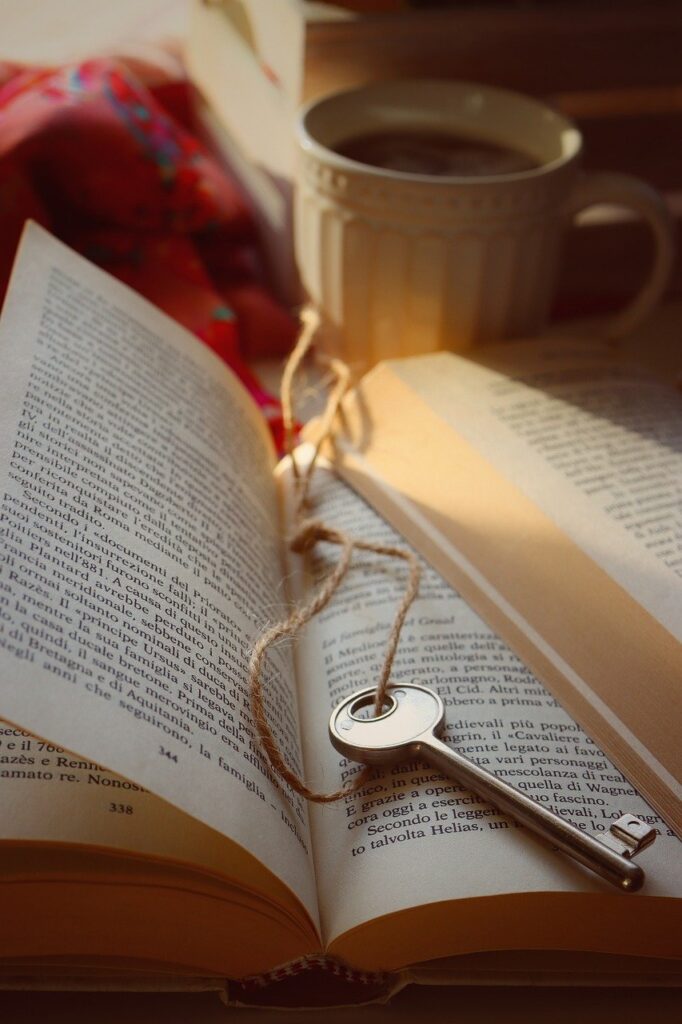 Key Book Reading Words Literature  - Rosy_Photo / Pixabay