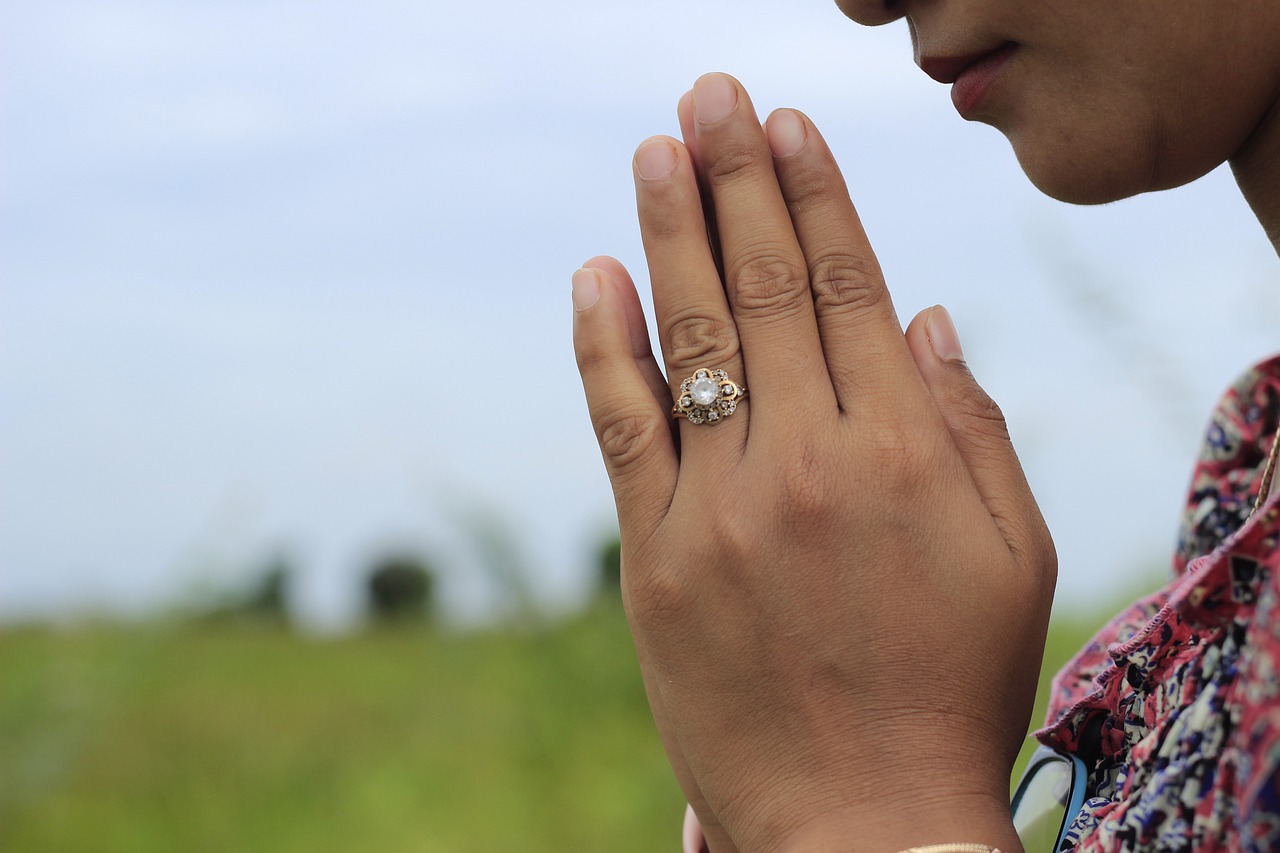 Khmer Worship Hello Cambodia Asia - doungtepro / Pixabay