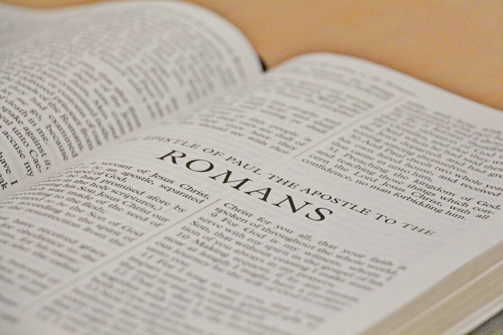 King James Version Kjv Bible Romans  - timesscript / Pixabay