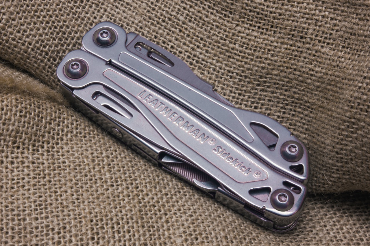Knife Leatherman Survival Tool - RiaanMarais / Pixabay