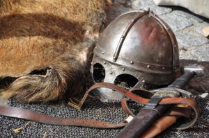 knight armor helmet weapons sword 1421358