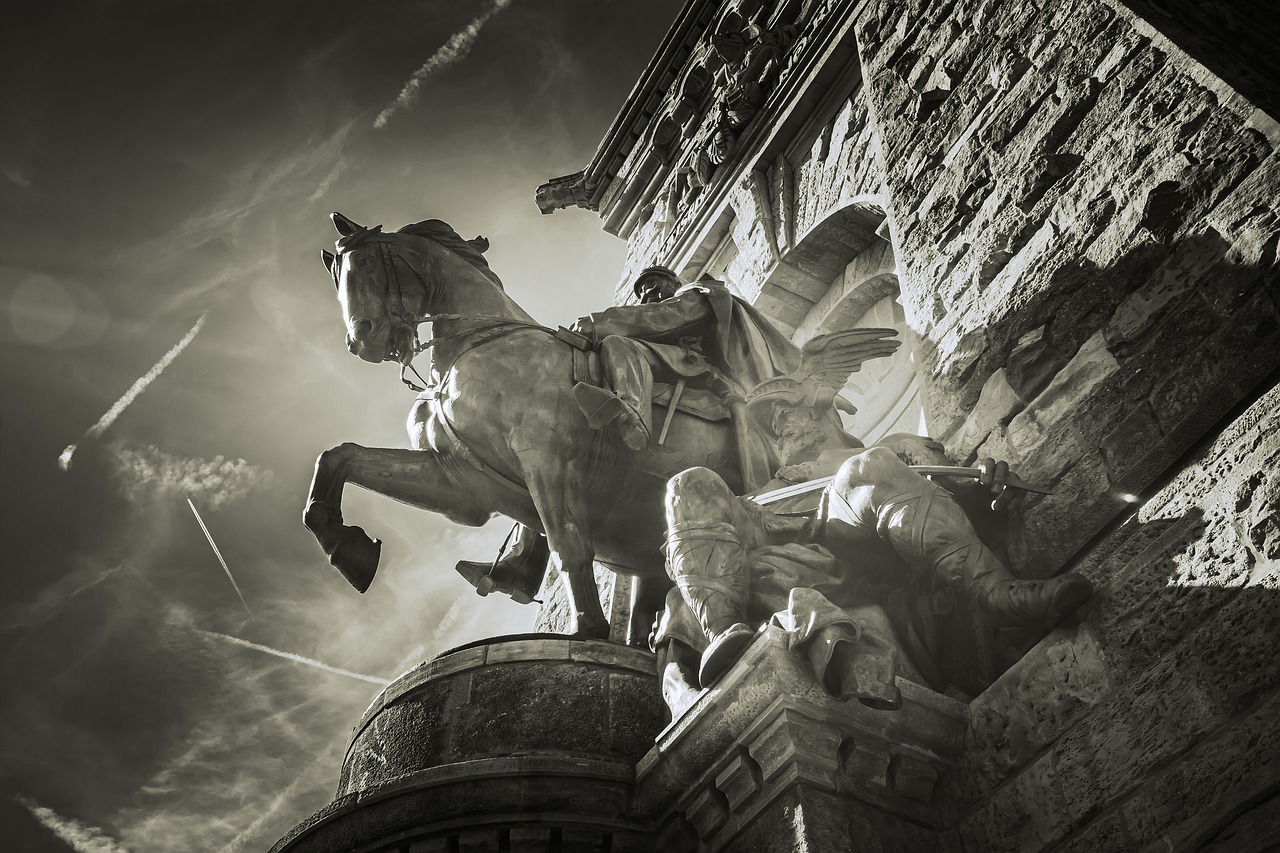 Kyffhauser Monument Monument Statue  - Katerwursty / Pixabay