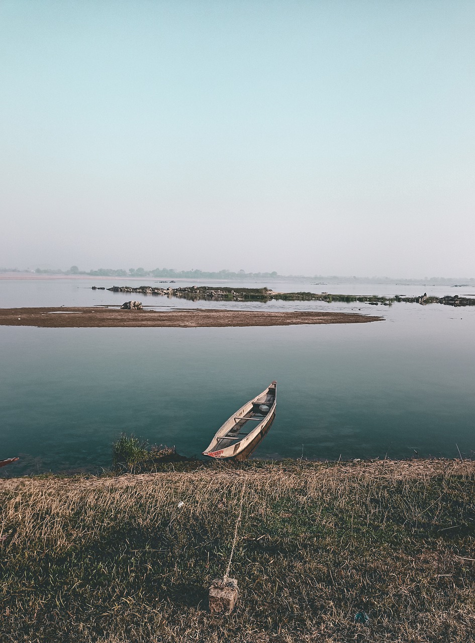 Lake Nature India Landscape - jyotiranjan24 / Pixabay