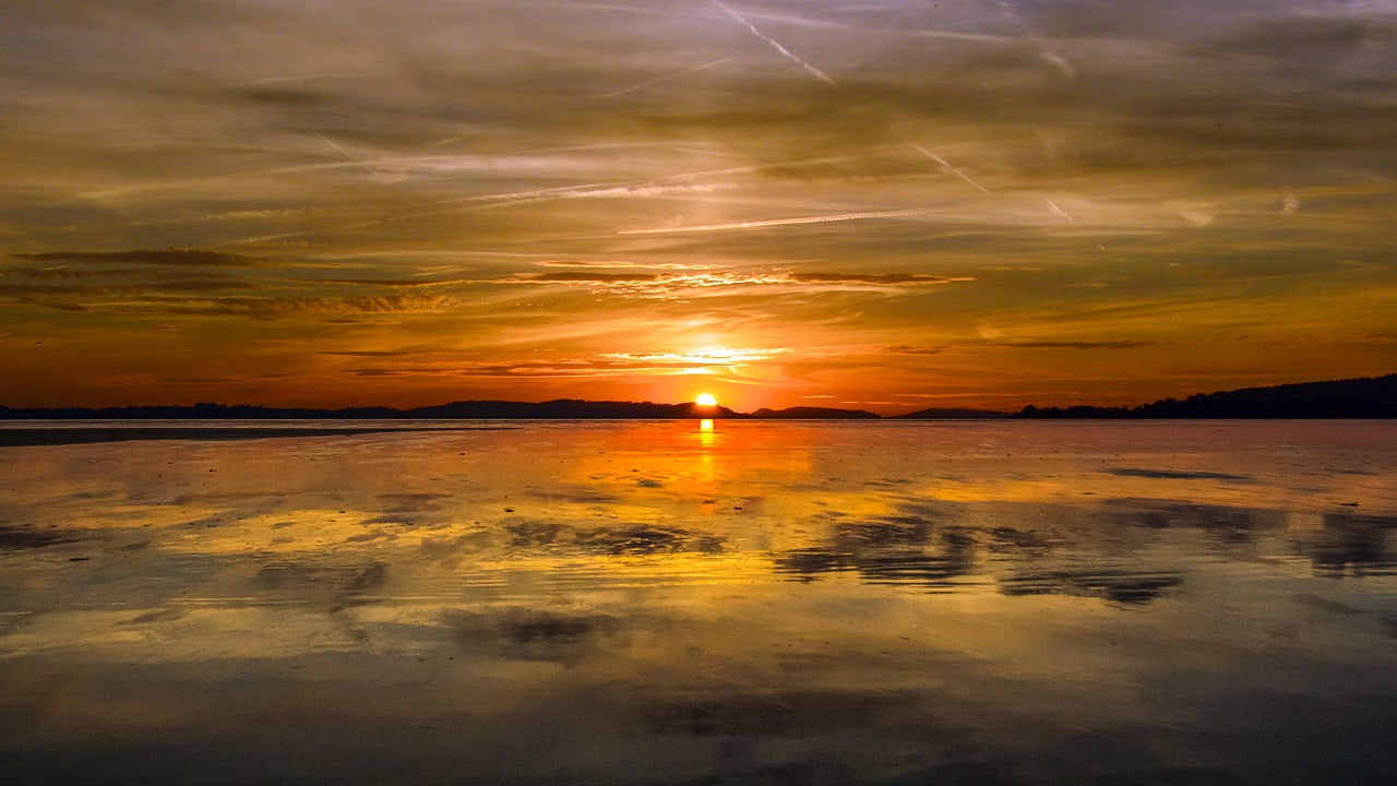 Landscape Sea Beach Nature Sky  - kienvirak / Pixabay