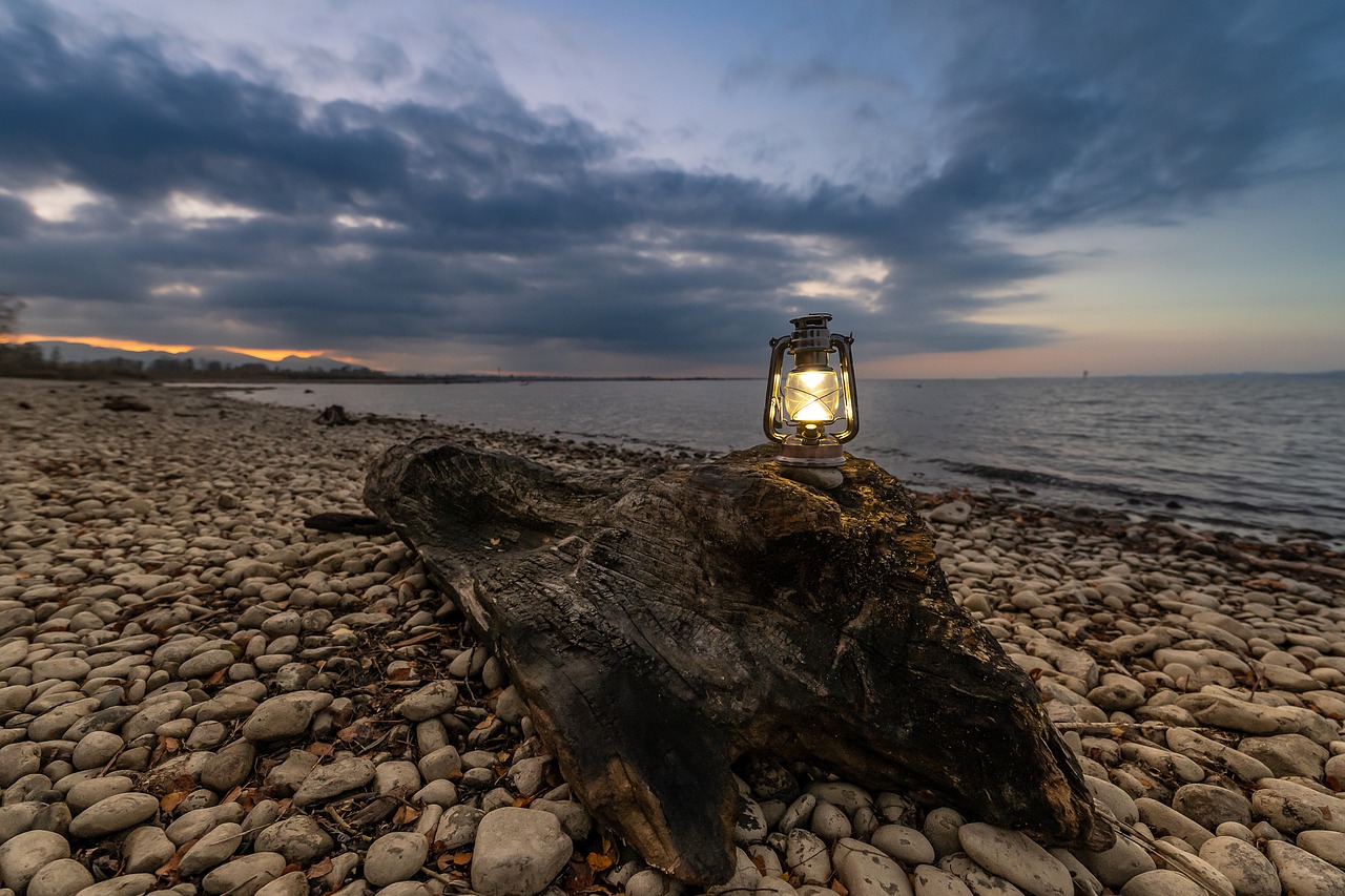 Lantern Sea Heaven Beach Water  - Lars_Nissen / Pixabay