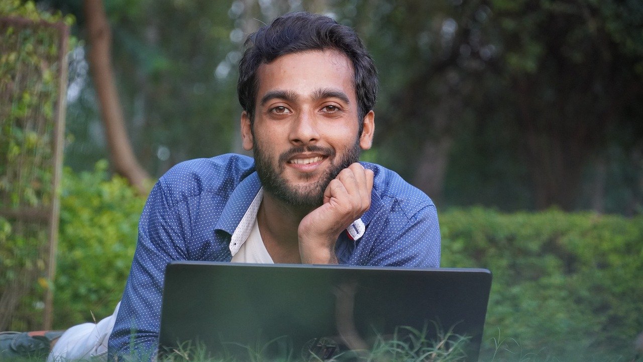 Laptop Man Work Portrait Education  - FireFX / Pixabay