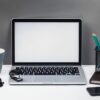 Laptop Workspace Desk Apple  - appleservice / Pixabay