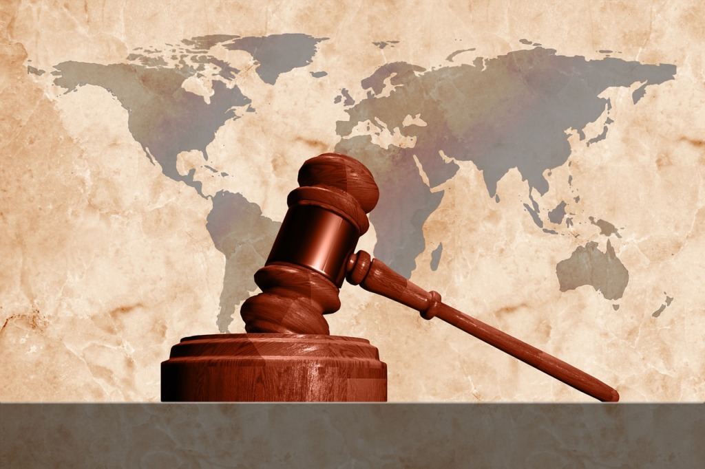 Law Hammer Justice International  - geralt / Pixabay