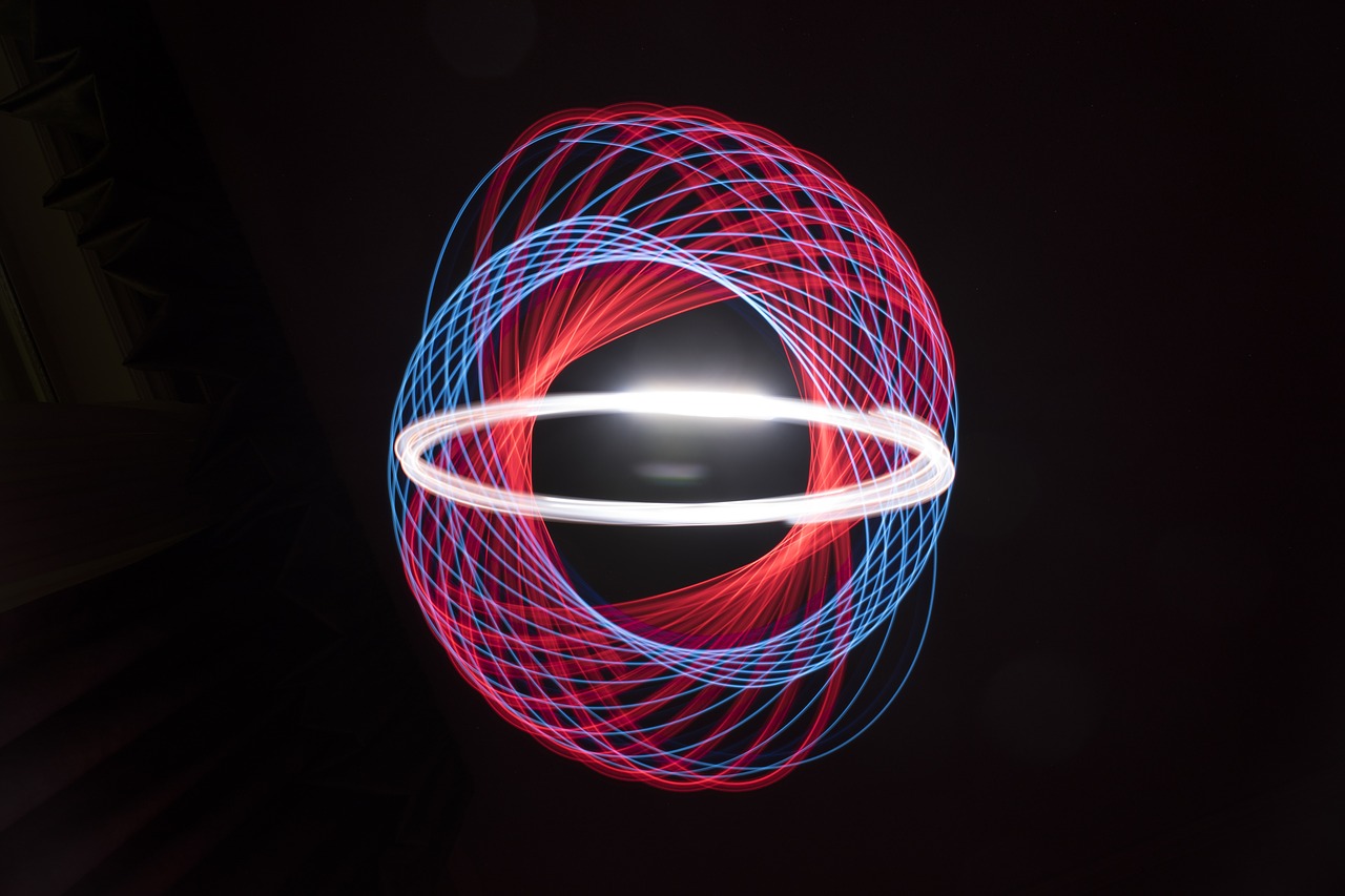 Light Spiral Spirograph Painting  - Wild0ne / Pixabay