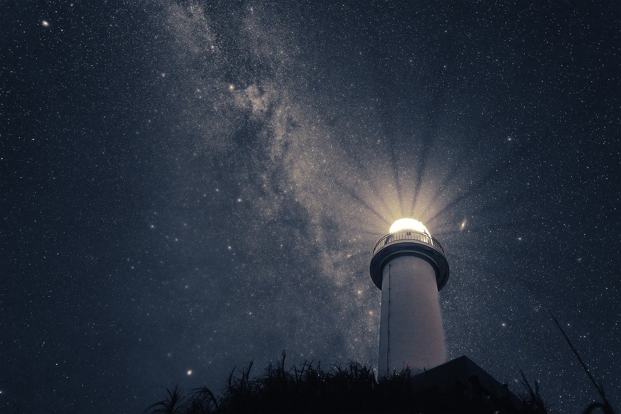 Lighthouse Starry Sky Universe - Kanenori / Pixabay