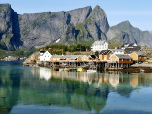 Lofoten Rorbu Sea Port Norway  - Anwic / Pixabay