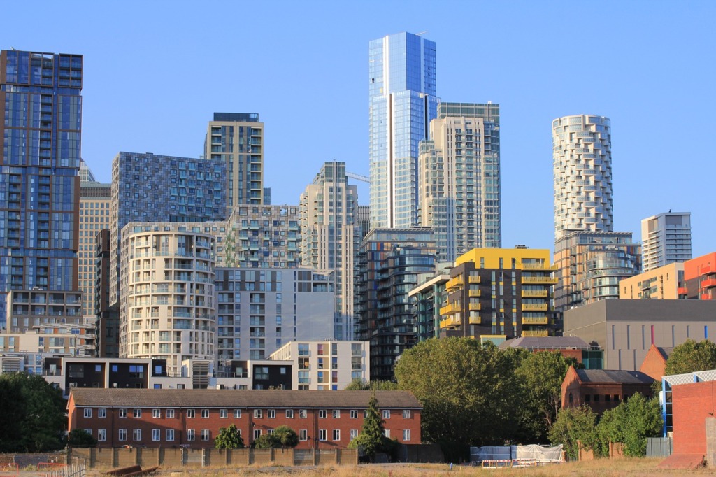 London City Skyscrapers Buildings  - CoreRising / Pixabay