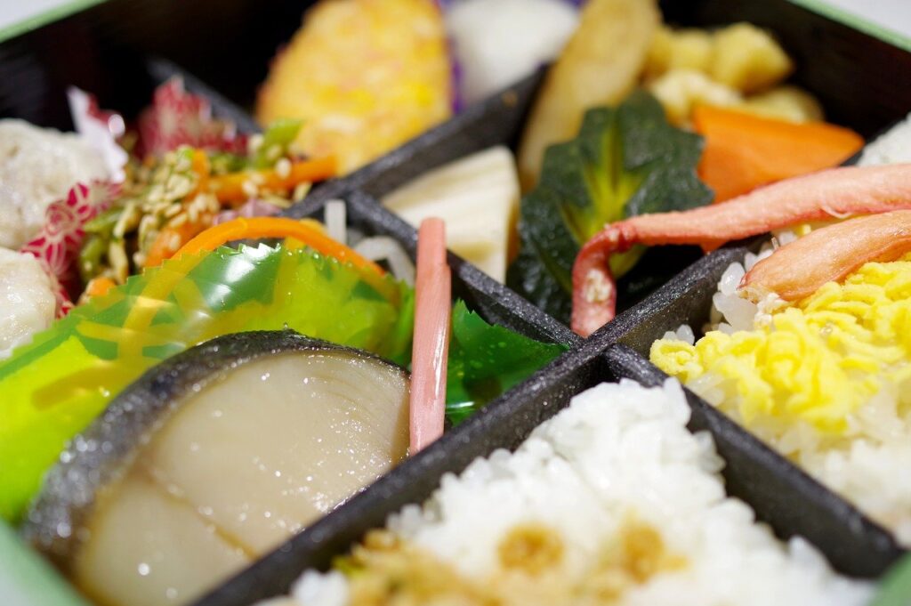 Lunch Box Japanese Food Japan Food  - takedahrs / Pixabay