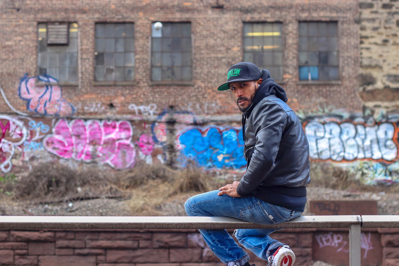 Male Man Graffiti Leather Jacket  - Lorend_g / Pixabay