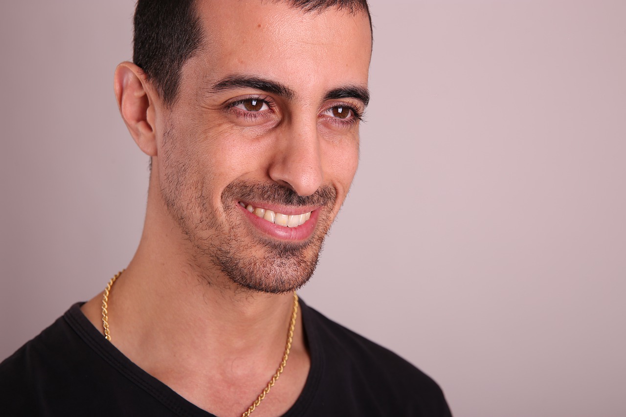 Male Model Portrait Man Face  - itayverchick / Pixabay