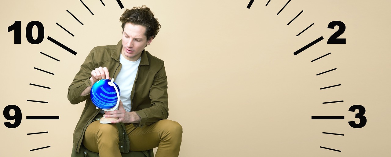 Man Businessman Young Clock Time - geralt / Pixabay