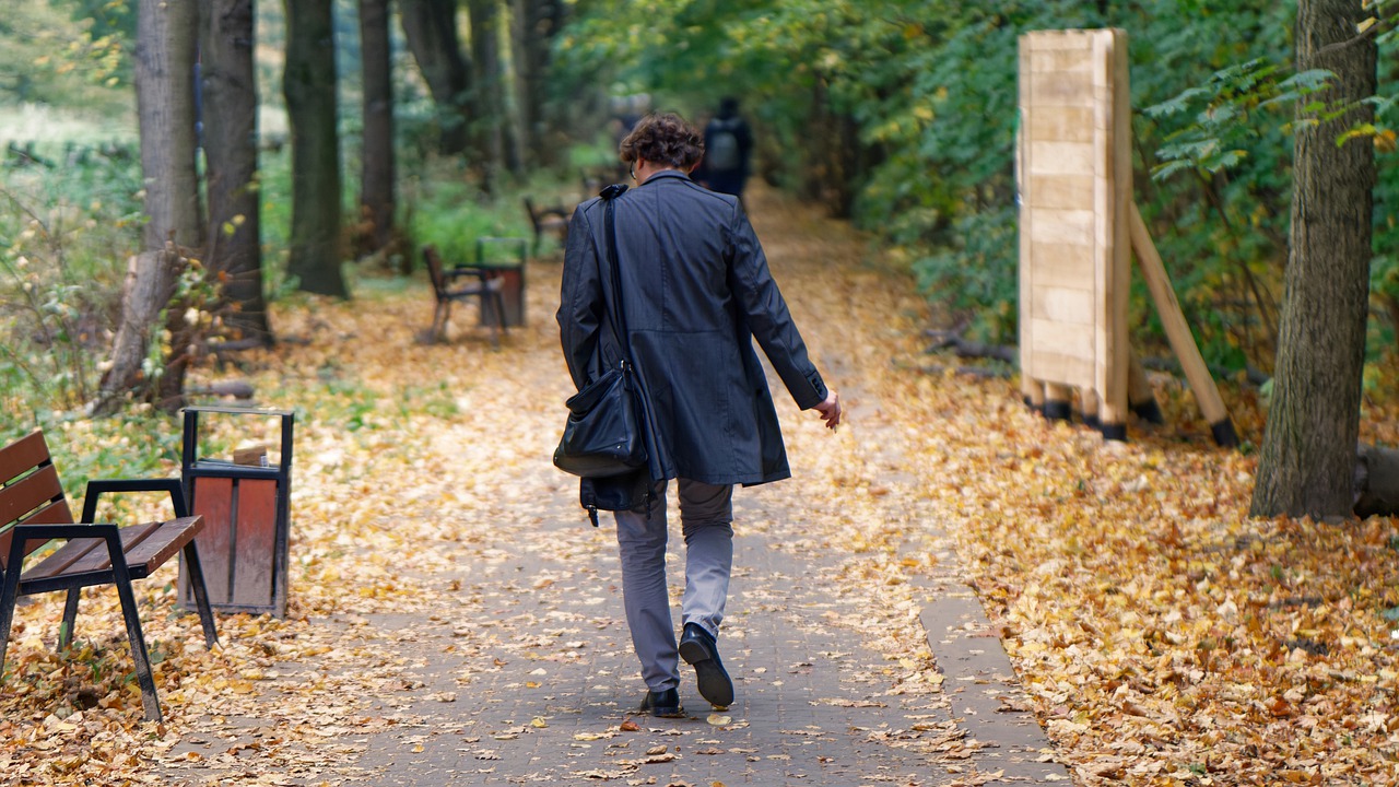 Man Cigarette Walk Alley Trees - Surprising_Shots / Pixabay