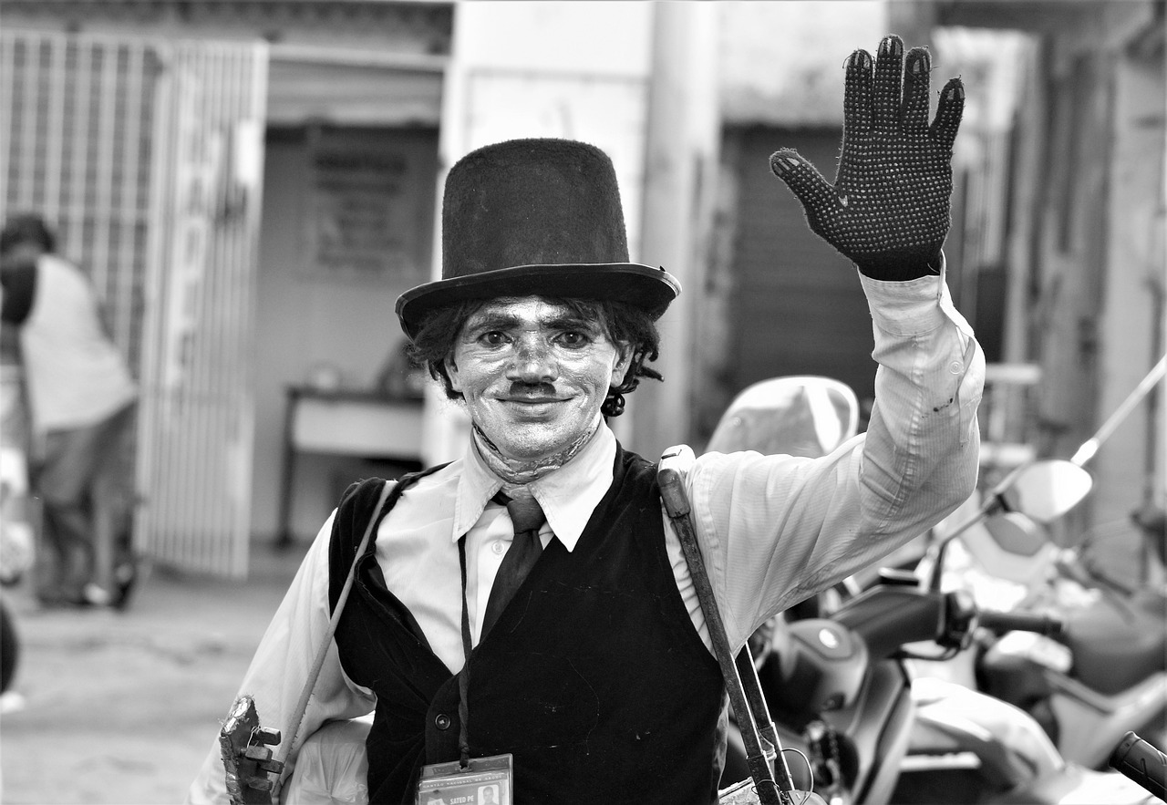 Man Clown Chaplin Famous Comedian - DaviPeixoto / Pixabay