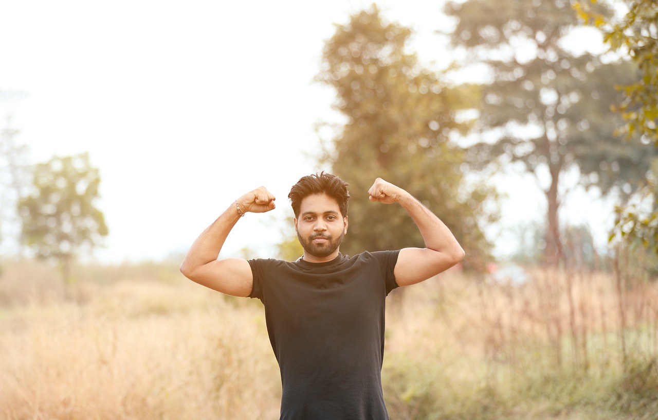 Man Fashion Portrait Gesture  - picnclickofficial5 / Pixabay