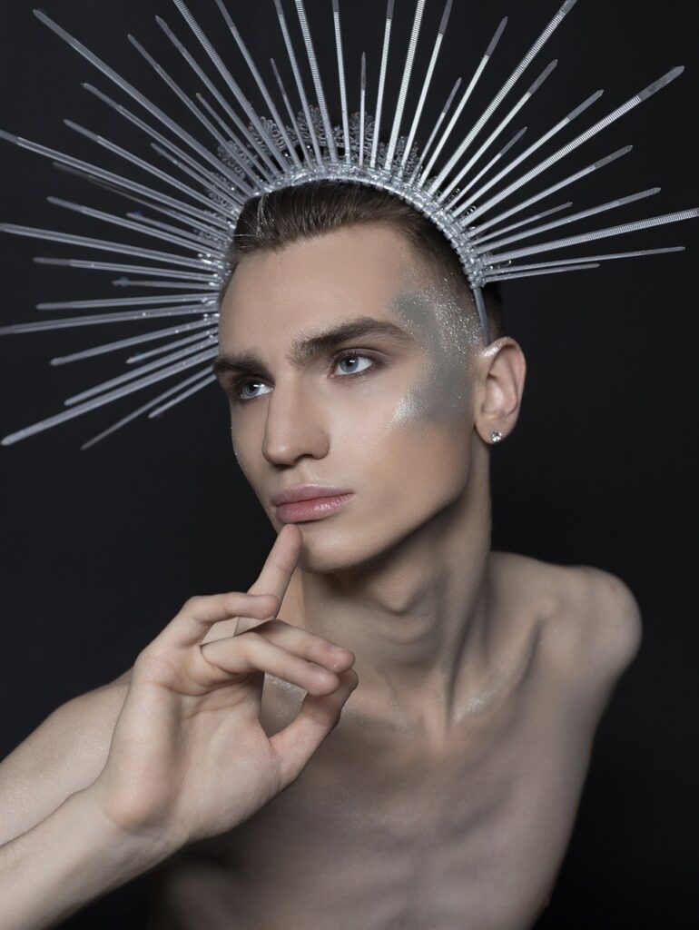 Man Makeup Crown Portrait Model  - Lass_li / Pixabay