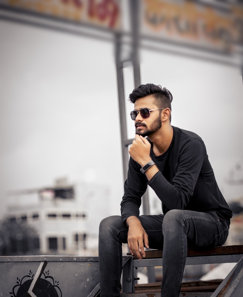 Man Model Portrait Sunglasses  - raghavbhadoriya / Pixabay