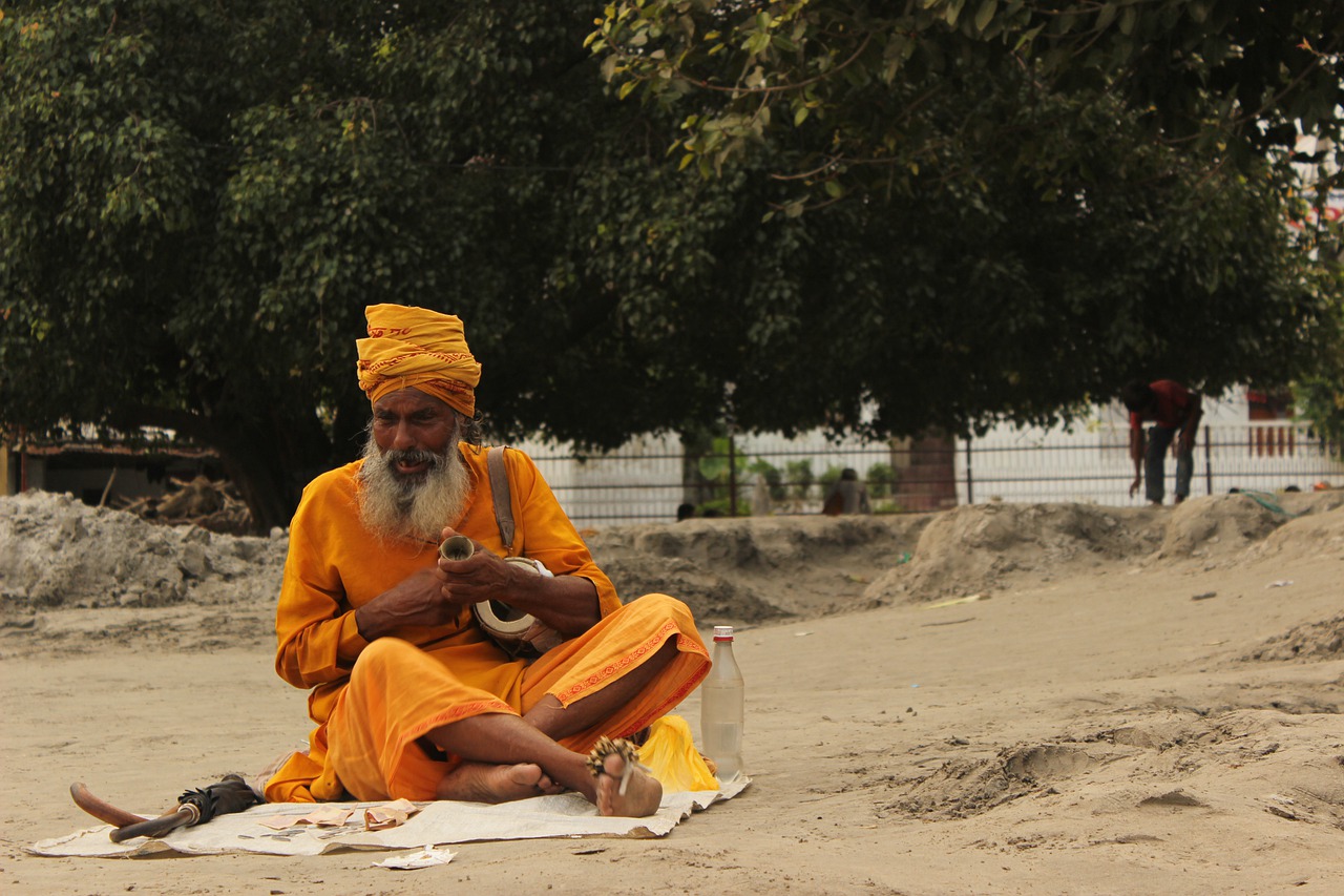 Man Monk Spirituality Temple India - swiz2288 / Pixabay