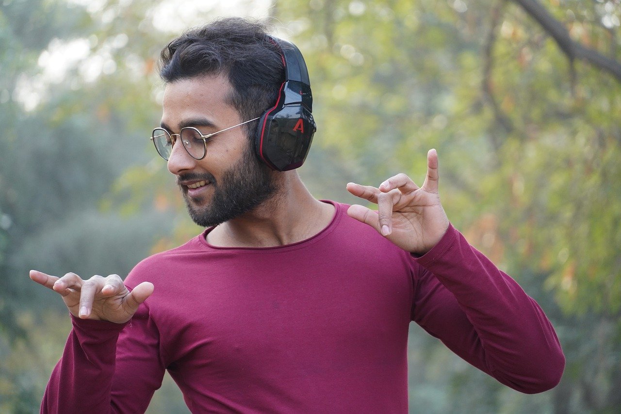 Man Music Headphones Gadget  - Stockfoo / Pixabay