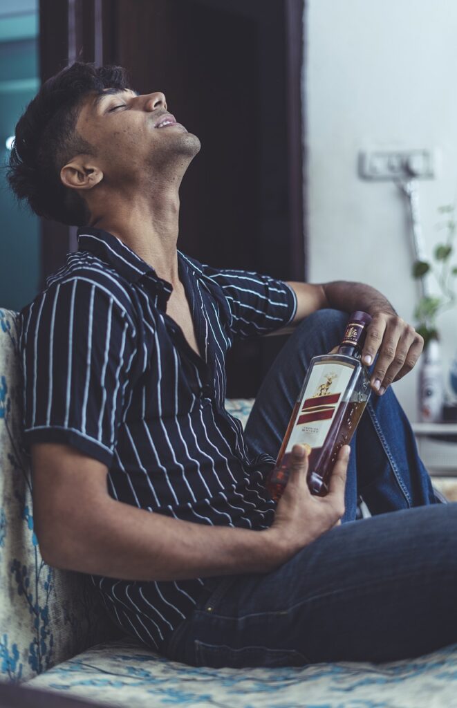 Man Portrait Alcohol Model Whiskey  - yogendras31 / Pixabay