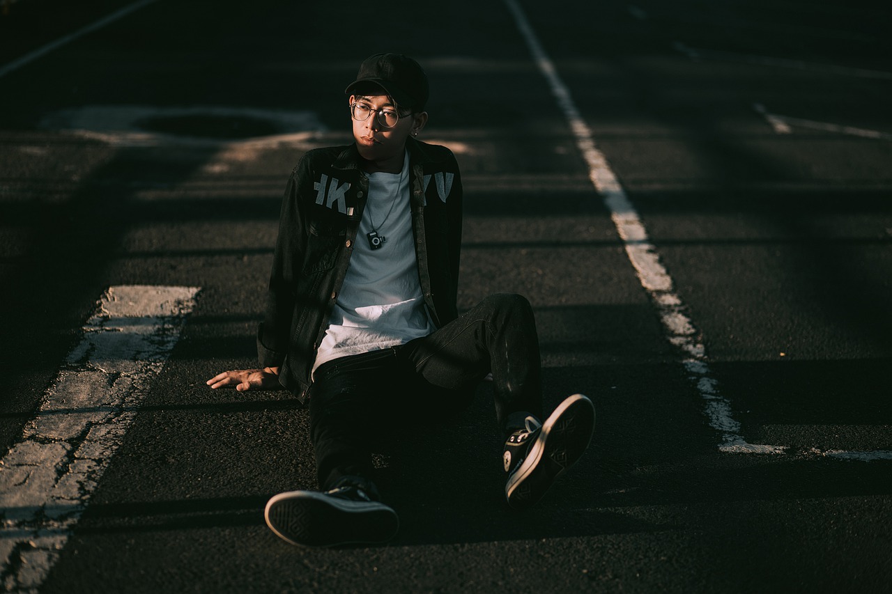 Man Sitting Pavement Road Street  - Jupilu / Pixabay