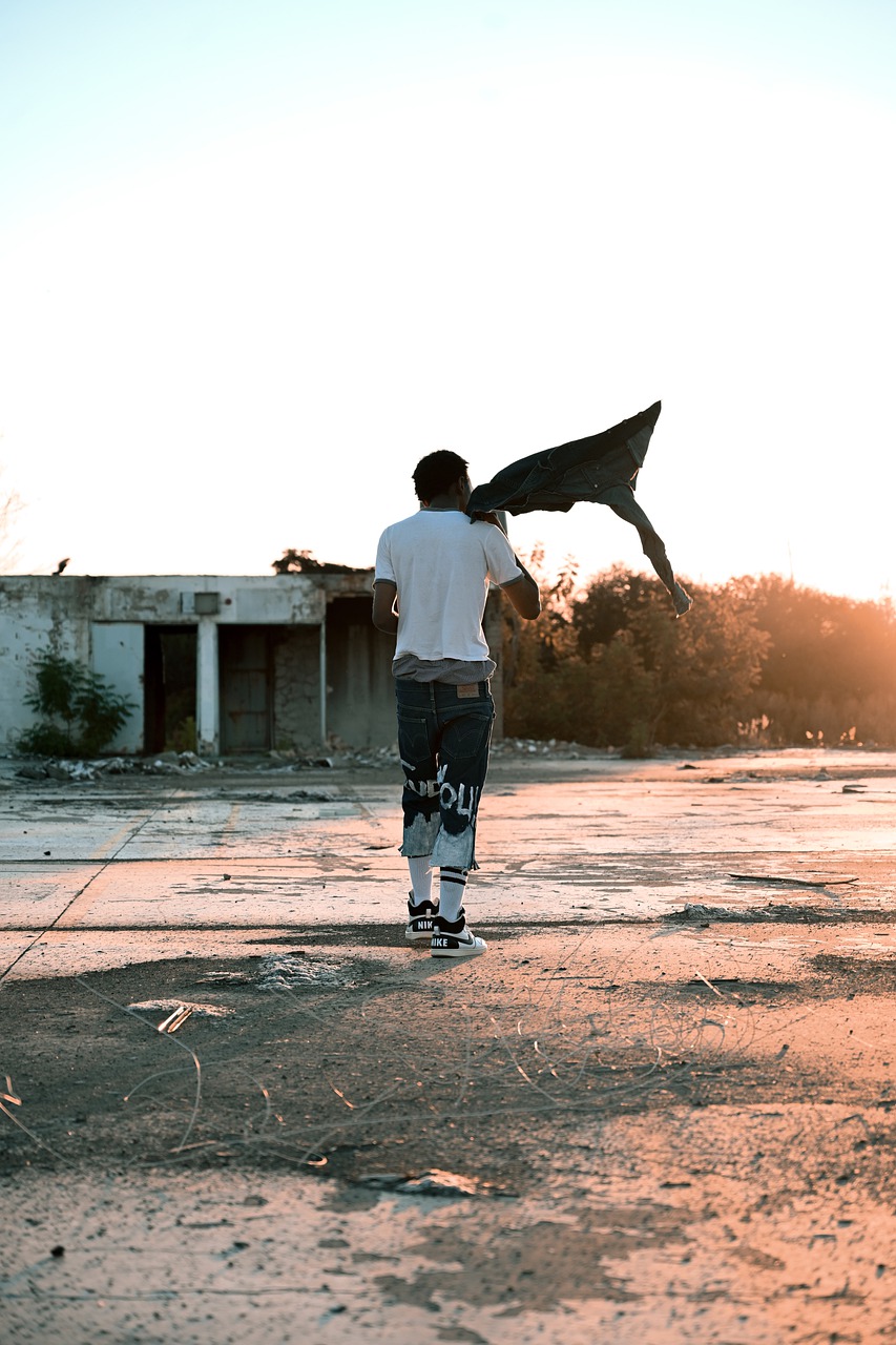 Man Street Wear Fashion Drip - clintonfilms / Pixabay