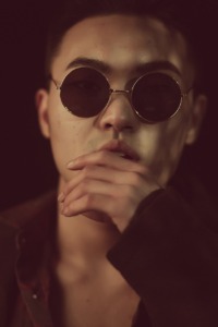 Man Sunglasses Portrait  - WayneXHLJ / Pixabay