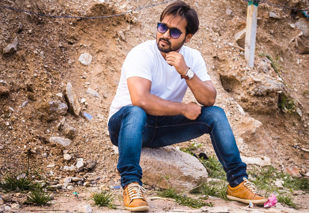 Man Sunglasses Pose Model Male - poetwk / Pixabay