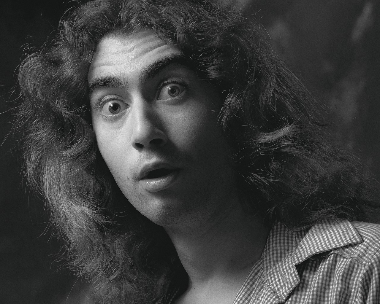 Man Surprised Monochrome Boy Face  - krivitskiy / Pixabay