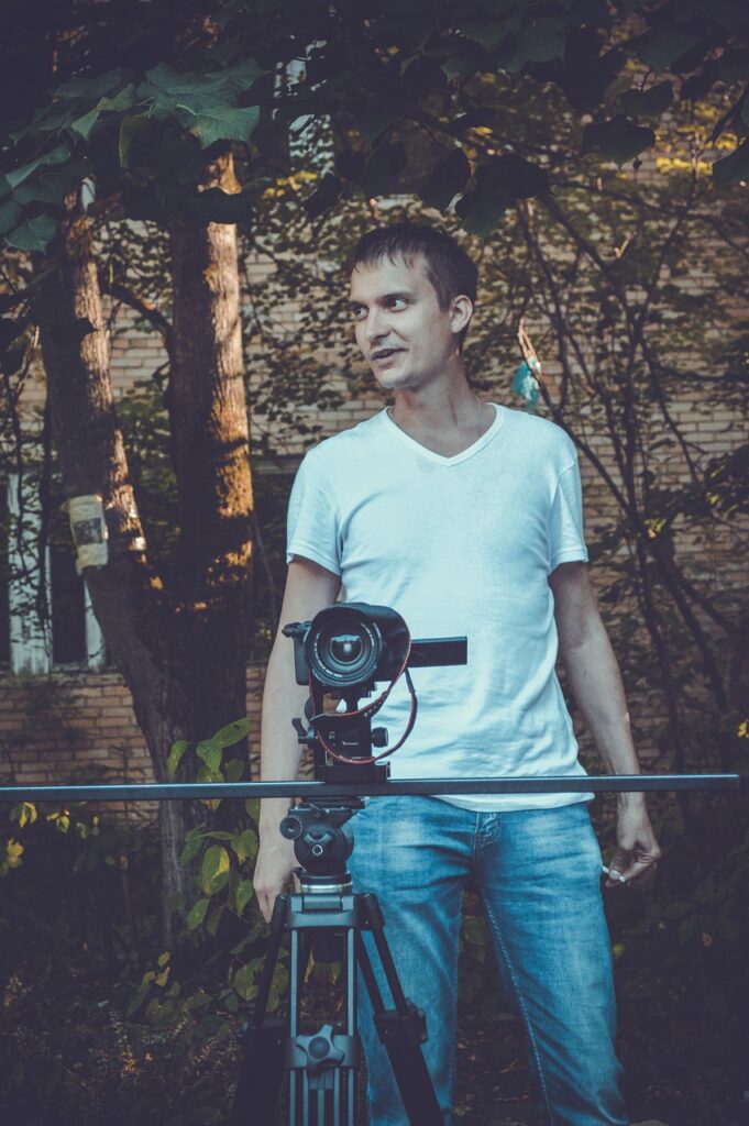 Man Videographer Camera Guy Male  - Victoria_Borodinova / Pixabay