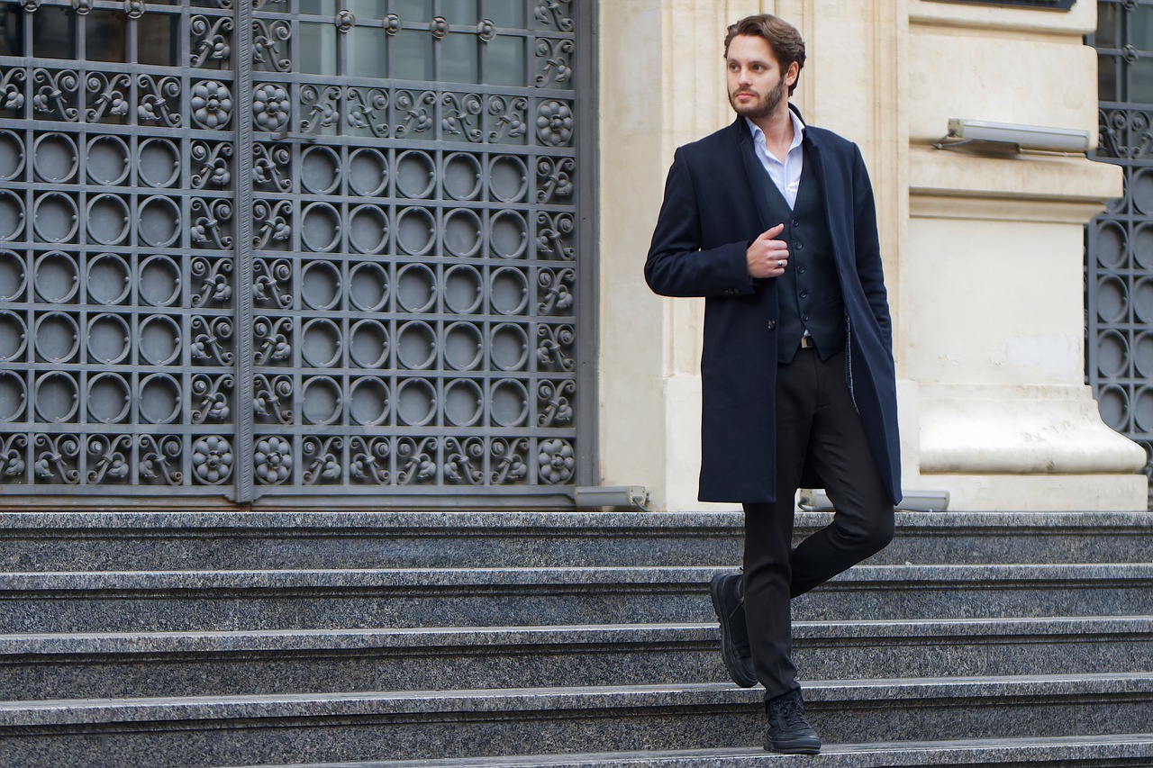 Man Young Beard Bussiness Man - Surprising_Shots / Pixabay