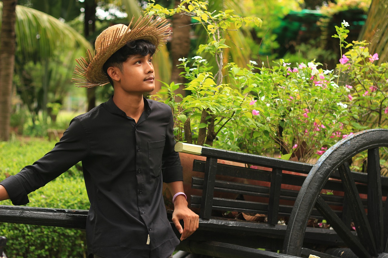 Man Youth God Cambodian Youth - iChristian / Pixabay