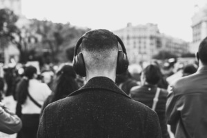 Manifestation Headphones Catalunya  - Antonio_Cansino / Pixabay