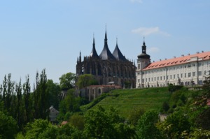 May Holidays Castle Rest Slovakia  - Logopeda3812 / Pixabay